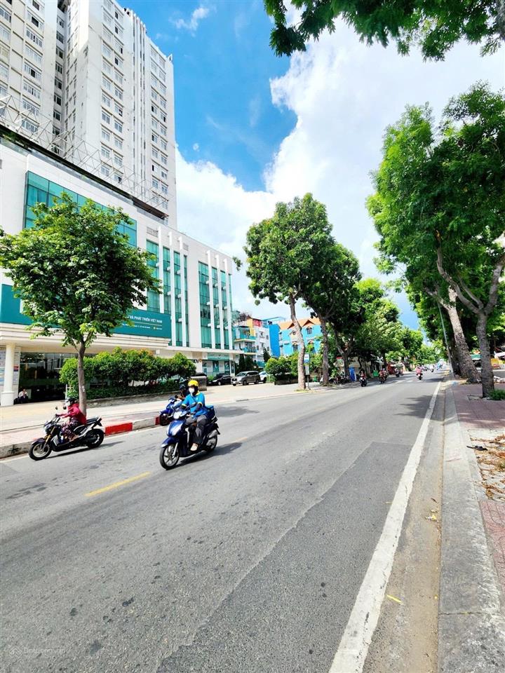 Bán nhà âu cơ  p.9  tân bình  xe hơi tới nhà  gần cư xá lữ gia  50m2  5 tầng  9.8t tl