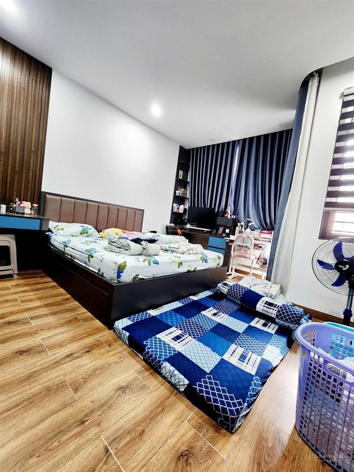 Bán nhà âu cơ  p.9  tân bình  xe hơi tới nhà  gần cư xá lữ gia  50m2  5 tầng  9.8t tl