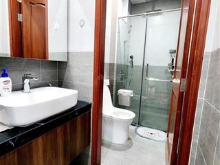 Bán nhà âu cơ  p.9  tân bình  xe hơi tới nhà  gần cư xá lữ gia  50m2  5 tầng  9.8t tl