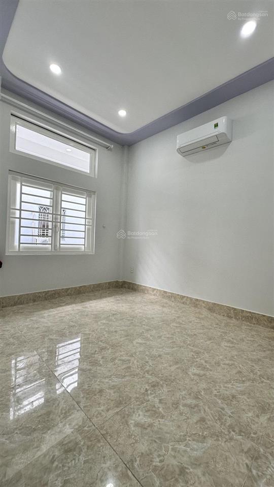 Bán nhà trần văn quang phường bảy hiền tân bình sau 1 căn mặt tiền 2 tầng 42m2 5.89t tl