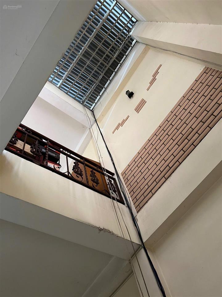 Bán nhà phan xích long, phường đức nhuận hxh 4 tầng 143m2  dòng tiền 30tr/tháng 23,5 tỷ tl