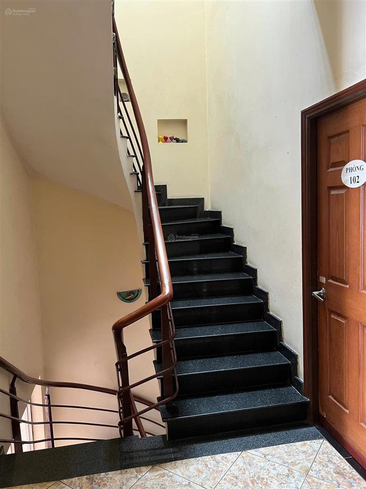 Bán nhà phan xích long, phường đức nhuận hxh 4 tầng 143m2  dòng tiền 30tr/tháng 23,5 tỷ tl