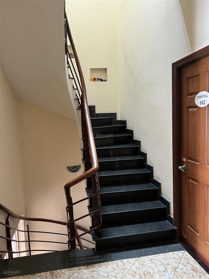 Bán nhà phan xích long, phường đức nhuận hxh 4 tầng 143m2  dòng tiền 30tr/tháng 23,5 tỷ tl
