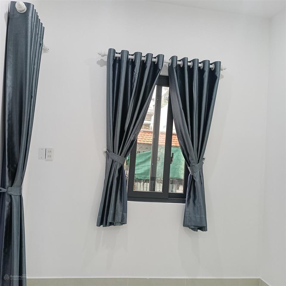 Bán nhà hồng lạc  p.11  tân bình  gần chung cư bàu cát  3 tầng  20m2  4.25t tl