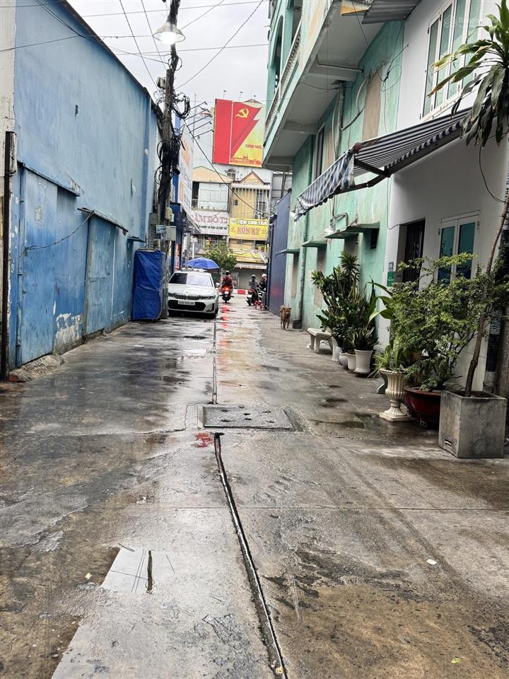 Bán nhà hòa bình phường hòa bình q. 11 hẻm thông lạc long quân 2 tầng 44m2  5.1t tl
