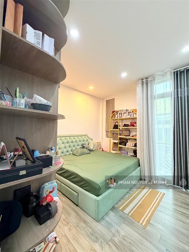 Bán nhà bùi thị xuân p.3 tân bình giáp phú nhuận gần lê văn sỹ 4 tầng 52.5m2  7.6t tl