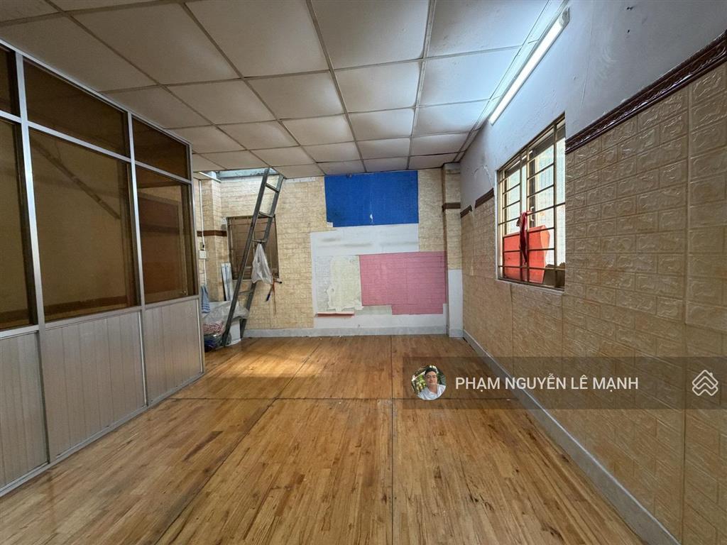 Bán nhà lạc long quân p.10 tân bình 2 tầng 47m2 5.7 tỷ tl