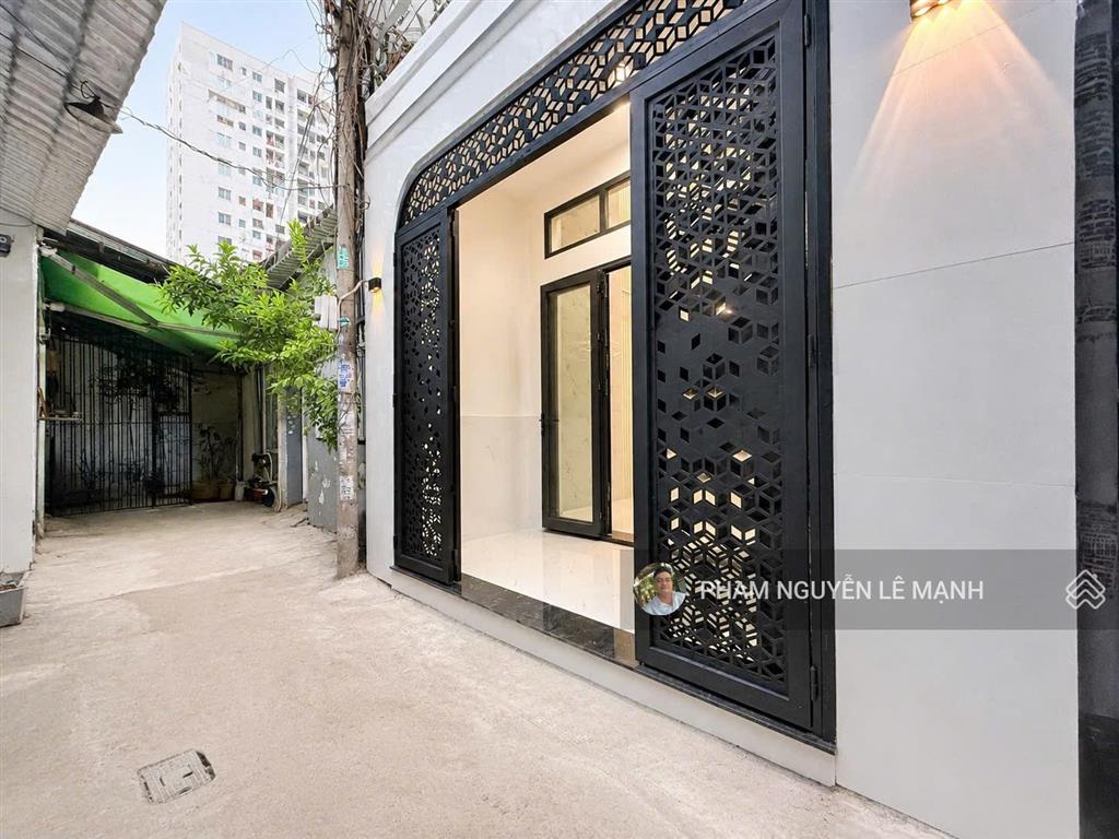Bán nhà huỳnh thiện lộc  hòa thạnh  tân phú  hẻm thông gần hxh  2 tầng  62,4m²  6,3t tl