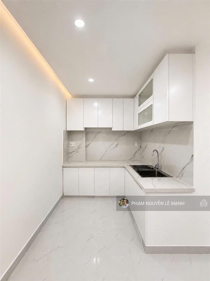 Bán nhà huỳnh thiện lộc  hòa thạnh  tân phú  hẻm thông gần hxh  2 tầng  62,4m²  6,3t tl