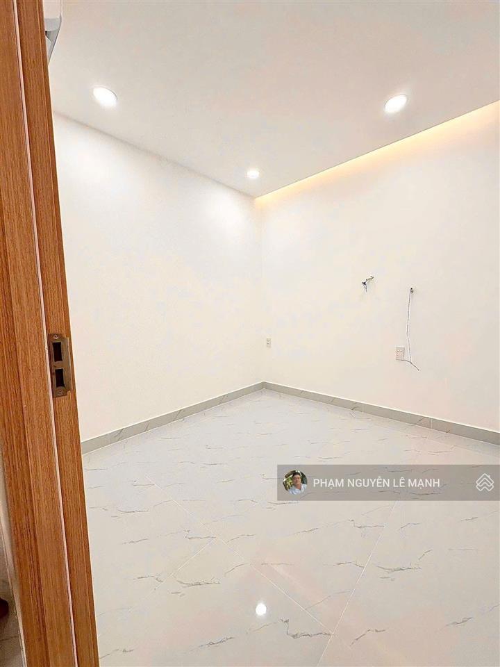 Bán nhà huỳnh thiện lộc  hòa thạnh  tân phú  hẻm thông gần hxh  2 tầng  62,4m²  6,3t tl