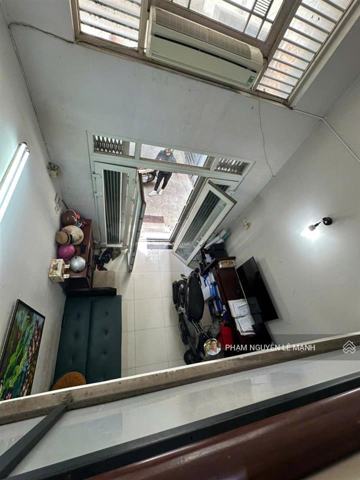 Bán nhà trường chinh p.4 tân bình 4 tầng đúc btct 3pn 3wc  29,2m2(3.5x8.5) 5,3t tl