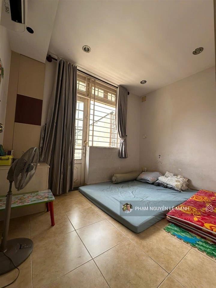 Bán nhà trường chinh p.4 tân bình 4 tầng đúc btct 3pn 3wc  29,2m2(3.5x8.5) 5,3t tl