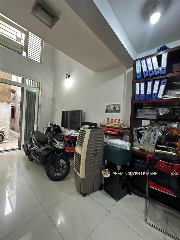 Bán nhà trường chinh p.4 tân bình 4 tầng đúc btct 3pn 3wc  29,2m2(3.5x8.5) 5,3t tl