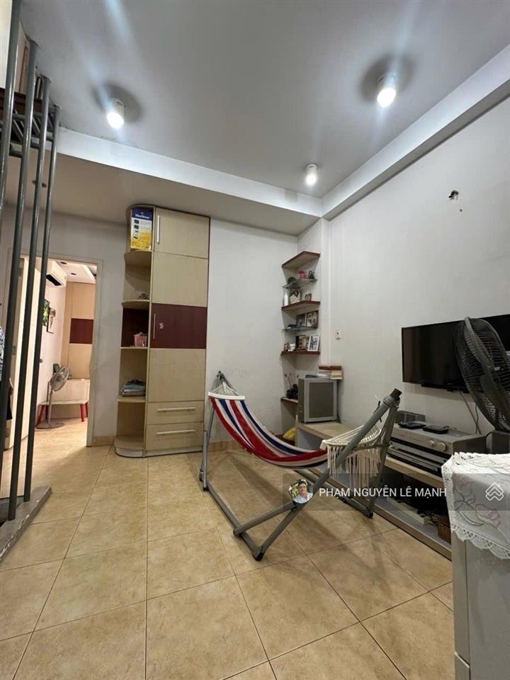 Bán nhà trường chinh p.4 tân bình 4 tầng đúc btct 3pn 3wc  29,2m2(3.5x8.5) 5,3t tl