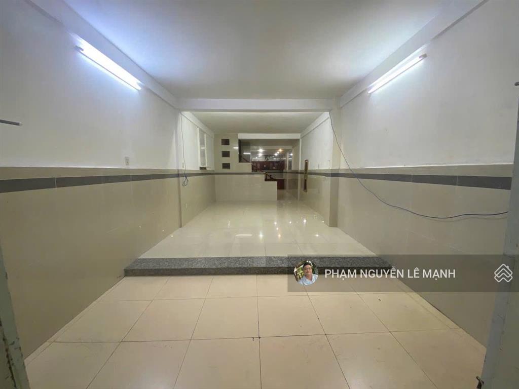 70m2 (3,9x18m) 2 lầu hxh 9 tỷ tl trường chinh p14 tân bình