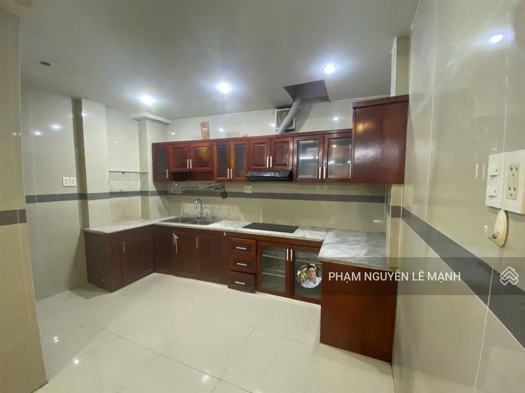 70m2 (3,9x18m) 2 lầu hxh 9 tỷ tl trường chinh p14 tân bình