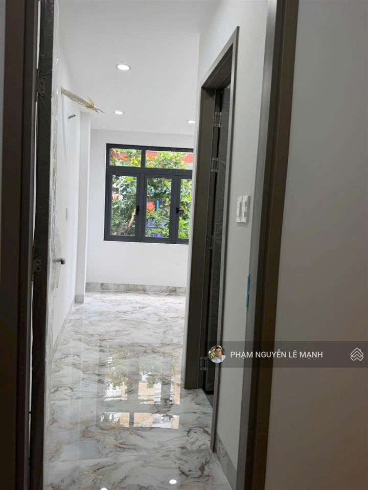 Hxh 6m 24m2 (3,3x7m) 4 tầng 2pn 3wc full nt 5,25t tl lạc long quân p.9 tân bình