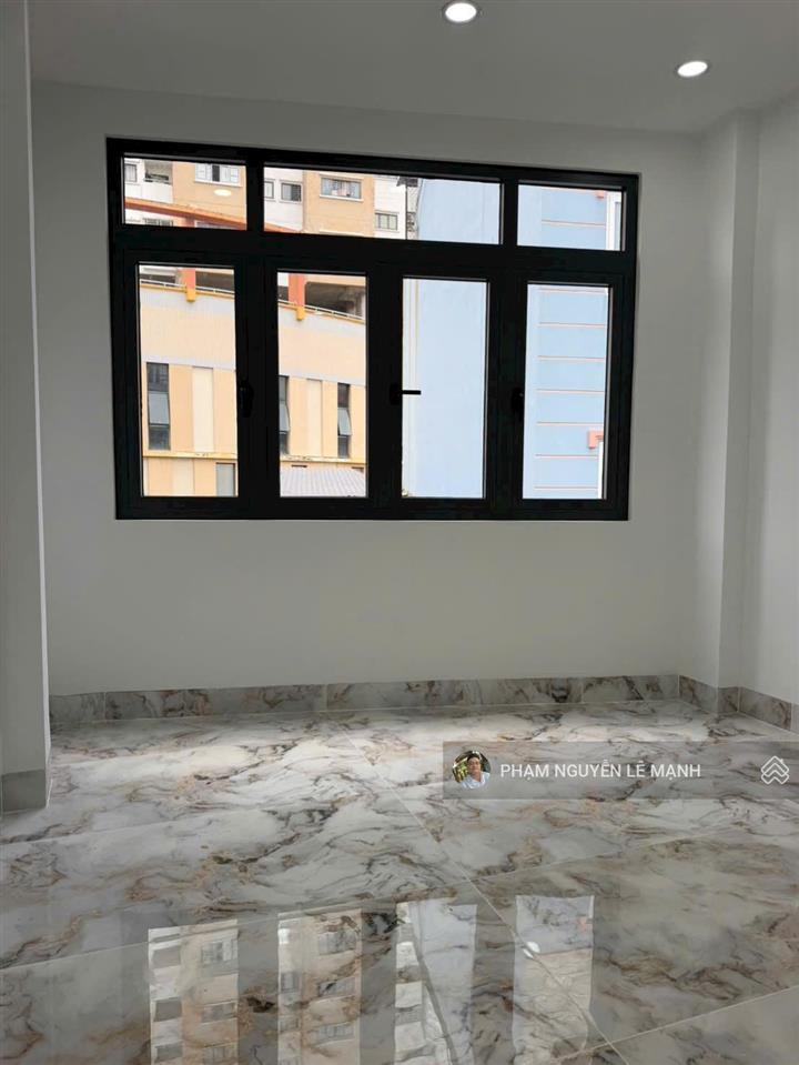 Hxh 6m 24m2 (3,3x7m) 4 tầng 2pn 3wc full nt 5,25t tl lạc long quân p.9 tân bình