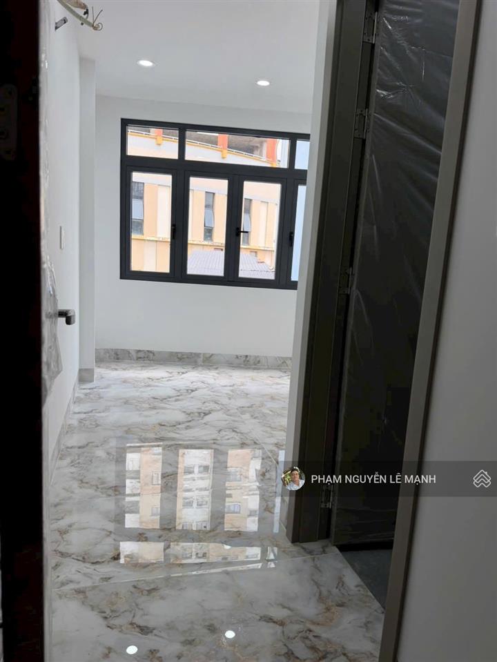 Hxh 6m 24m2 (3,3x7m) 4 tầng 2pn 3wc full nt 5,25t tl lạc long quân p.9 tân bình