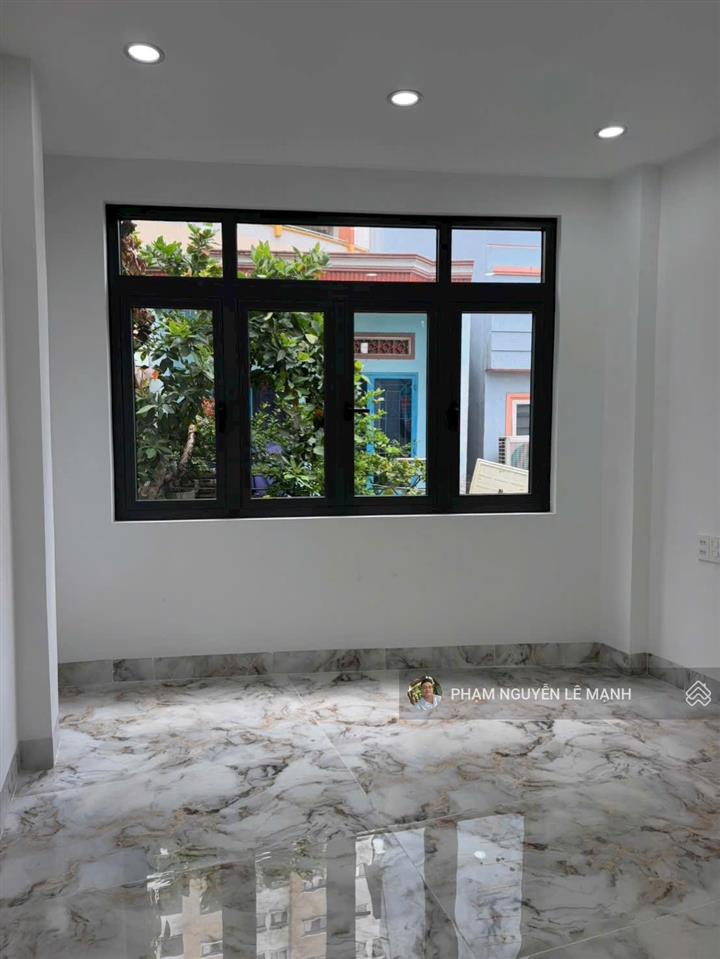 Hxh 6m 24m2 (3,3x7m) 4 tầng 2pn 3wc full nt 5,25t tl lạc long quân p.9 tân bình