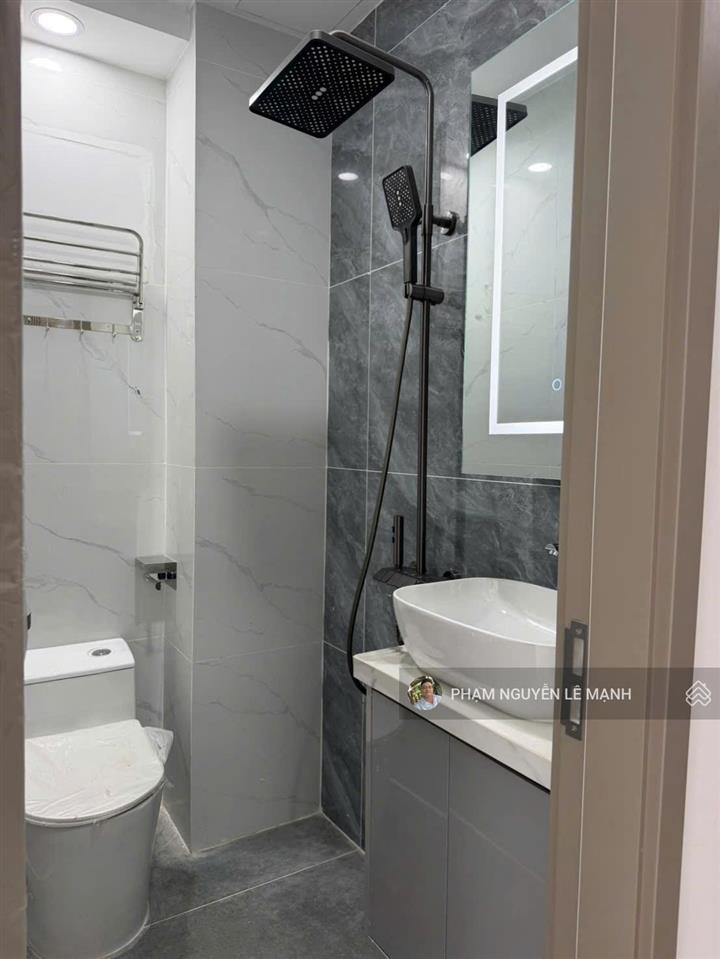 Hxh 6m 24m2 (3,3x7m) 4 tầng 2pn 3wc full nt 5,25t tl lạc long quân p.9 tân bình