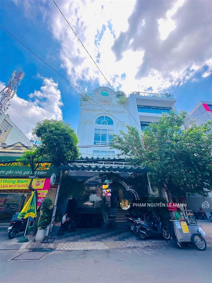Văn phòng thang máy khu k300 tân bình dt 95m2 giá 28triệu/tháng free quản lý hầm xe rộng có bảo vệ