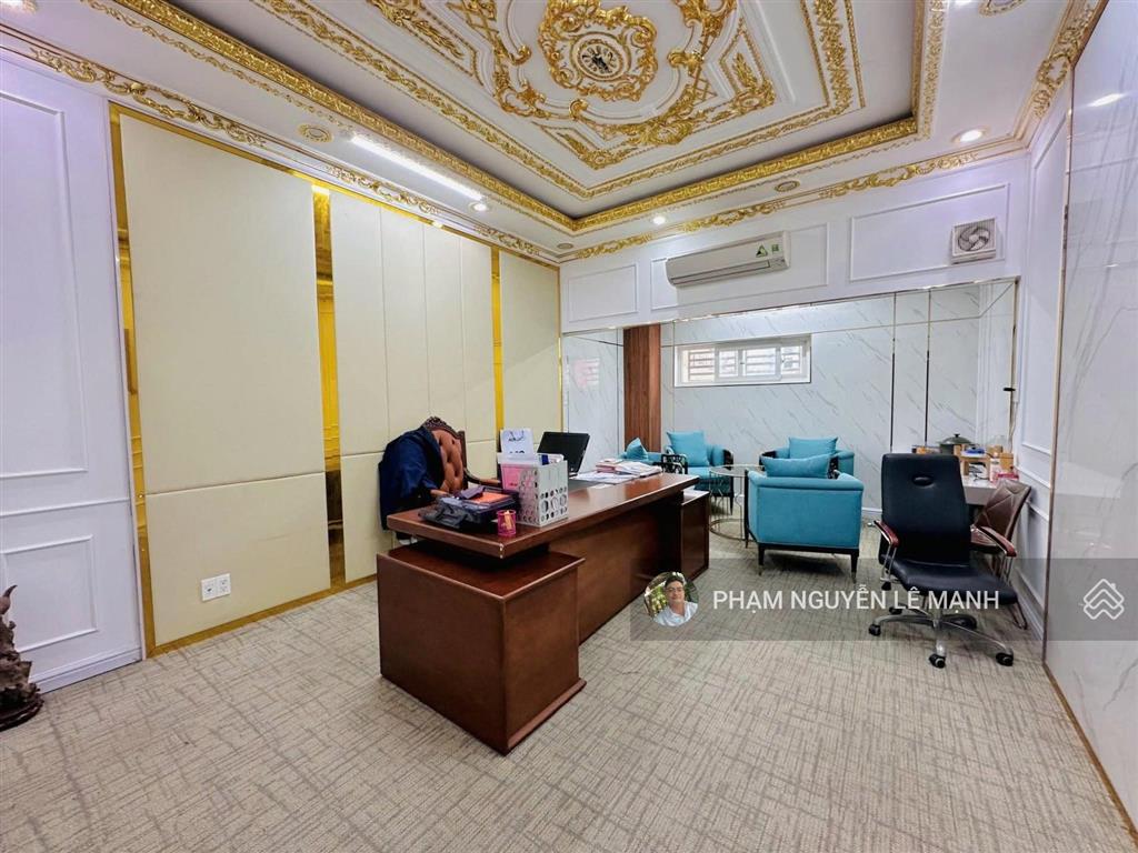 Văn phòng thang máy khu k300 tân bình dt 95m2 giá 28triệu/tháng free quản lý hầm xe rộng có bảo vệ