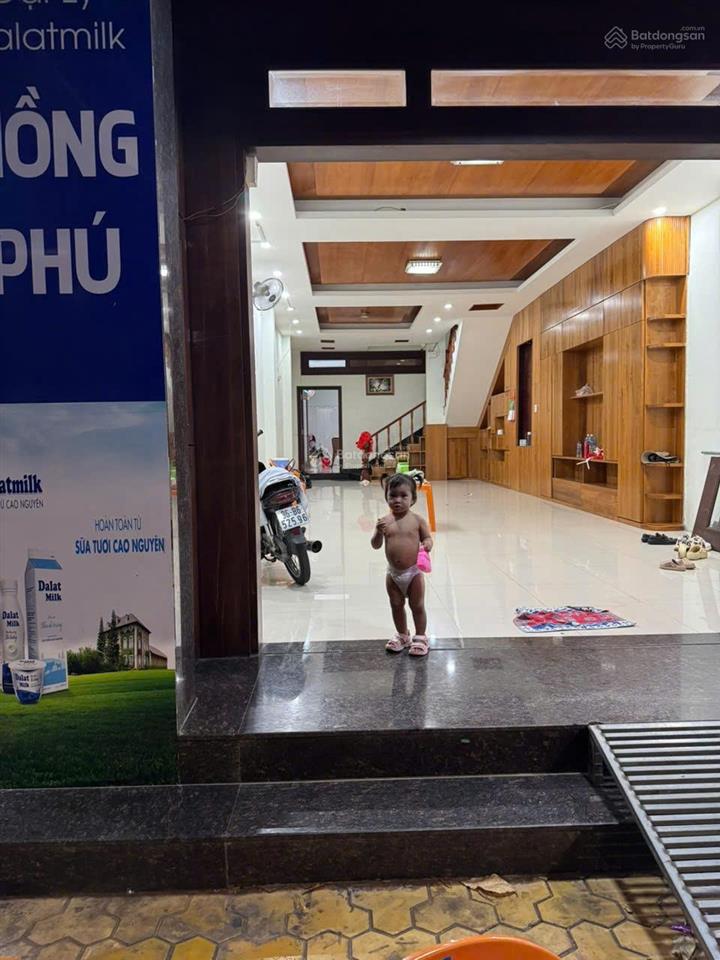 Bán nhà phố tôn đức thắng, view đẹp, 7,7 tỷ, 100m2, 3pn, 3wc, p xuân an, tp phan thiết