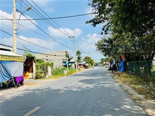 Chủ mới gửi lô đất dh504 10x40 có 100 thổ cư. chủ bán gấp ra nước ngoài giá 450tr bao sang tên.