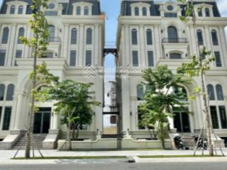 Hạ 15 tỷ bán gấp, biệt thự góc 2mt trương văn bang view công viên, 26 x 20, 415.3m2, chỉ 70 tỷ bán