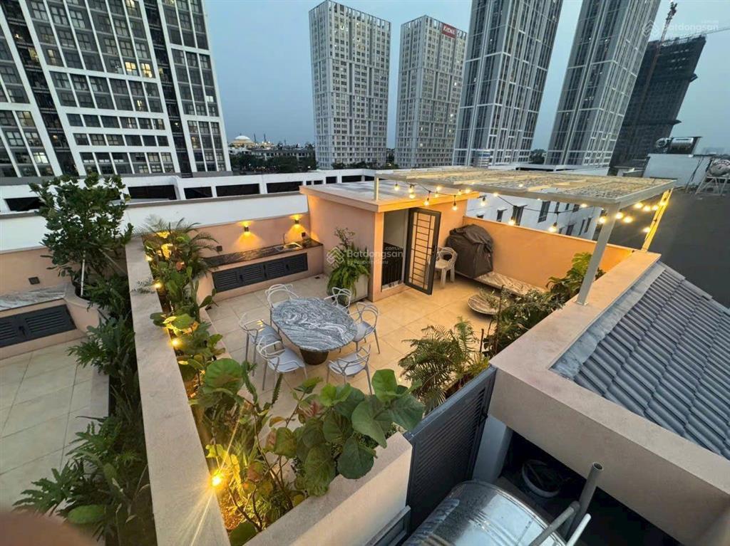 Biệt thự đẳng cấp khu đông sài gòn  kiến trúc thông minh full nội thất pháp 14x17m hầm 4 tầng đẹp