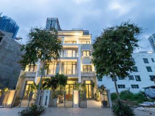 Biệt thự đẳng cấp khu đông sài gòn  kiến trúc thông minh full nội thất pháp 14x17m hầm 4 tầng đẹp