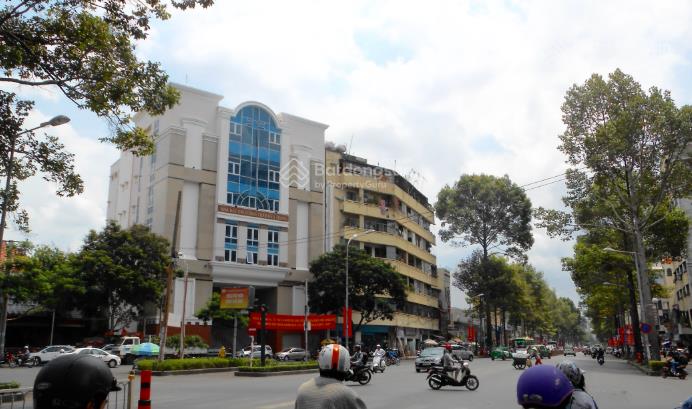 Ngộp bank bán góc 2mt trần hưng đạo nguyễn văn cừ  4 tầng  đoạn đẹp  giảm còn 30 tỷ
