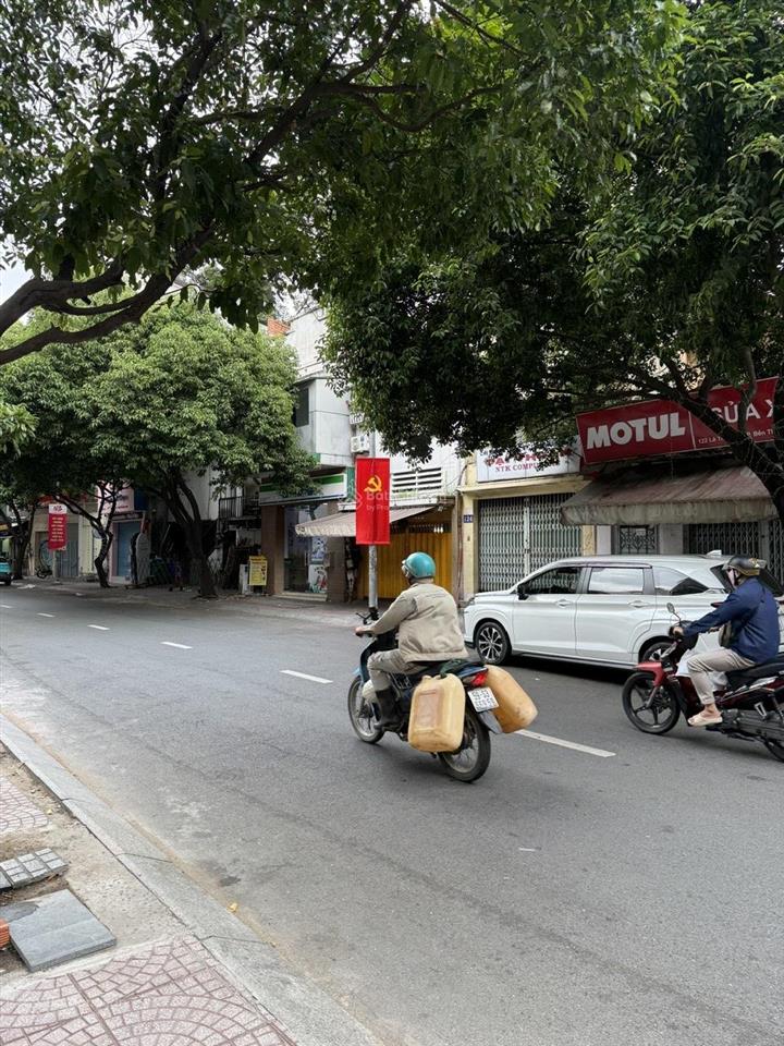 Ngộp bank bán mt chợ bến thành q1  4.6x15m  4 tầng  hd thuê 65 triệu/tháng thời trang  33 tỷ