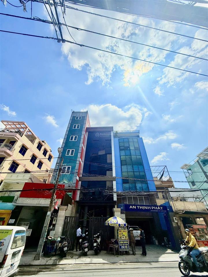 Giá đầu tư  bán gấp building 7 tầng mặt tiền lê quang định  dòng tiền 250 triệu/tháng  69 tỷ bán