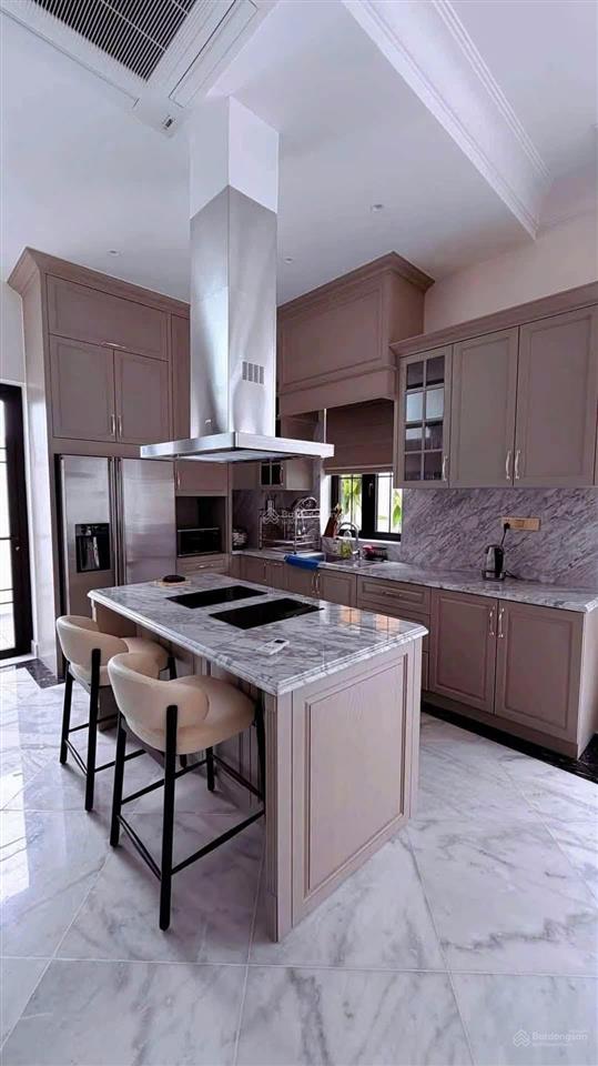 Biệt thự đảo kim cương q2 hồ bơi sân vườn 12x20m  238.1m2  hầm 4 tầng  nhà mới 100%  49 tỷ bán
