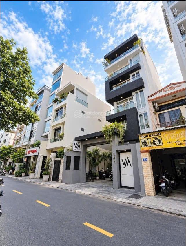 Bán building mặt tiền nguyễn cửu vân  8x25m  hầm 7 tầng  chủ đang cần bán giá đầu tư 63 tỷ