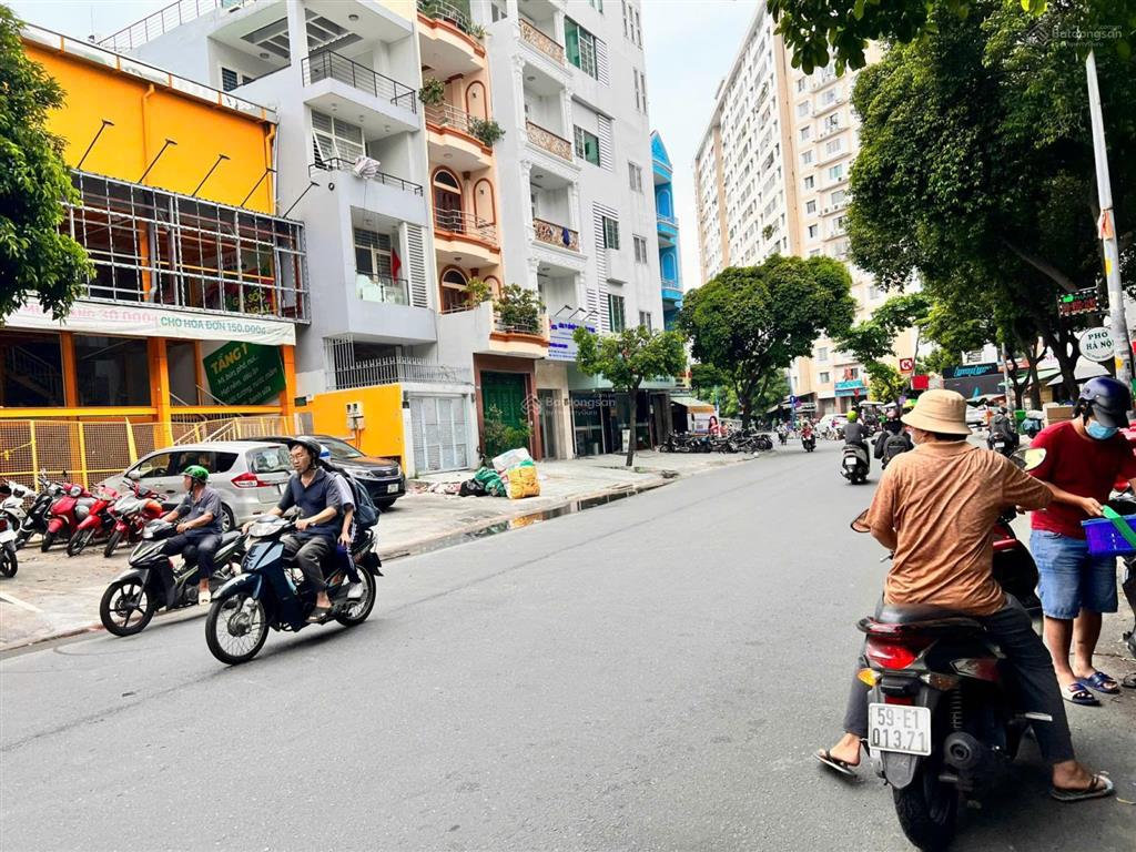Giá đầu tư  chủ ngộp 50 tỷ  bán giá 52 tỷ  mặt tiền khu phan xích long 8x24m  ctxd hầm 7 tầng