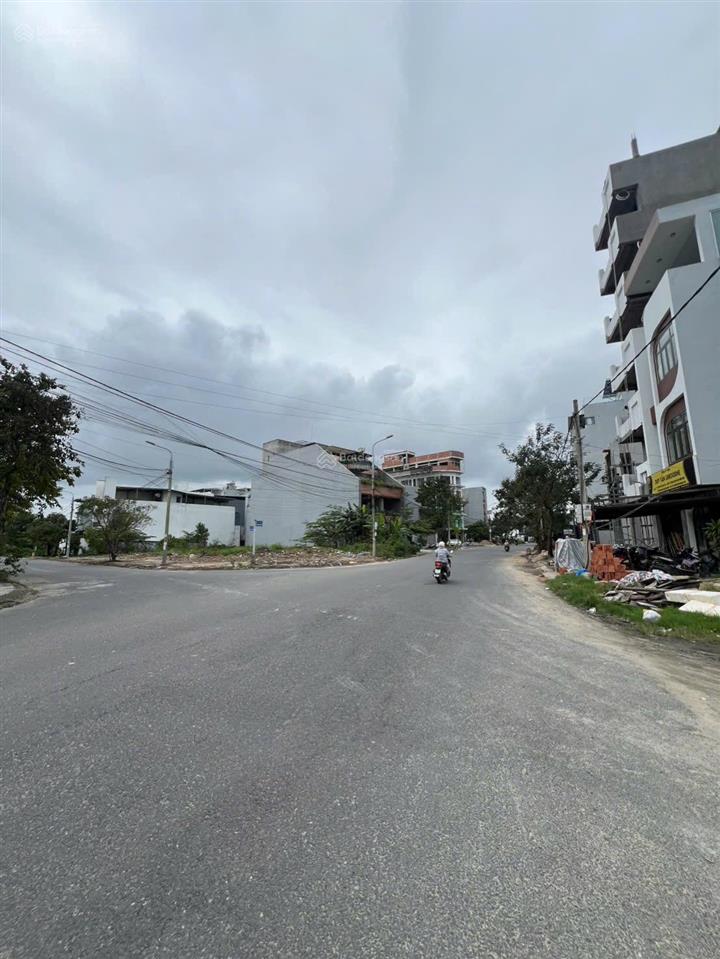 Chào bán lô mt đoàn khuê  nam việt á  dt 125m2  xây căn hộ , viila , cực đẹp