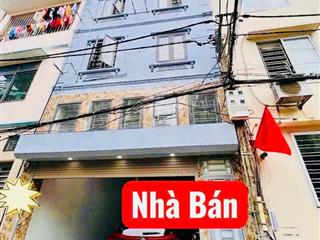 Phúc lợi, long biên tiện lợi đủ đường, nhà 5 tầng 41m2, ô tô ngủ trong nhà