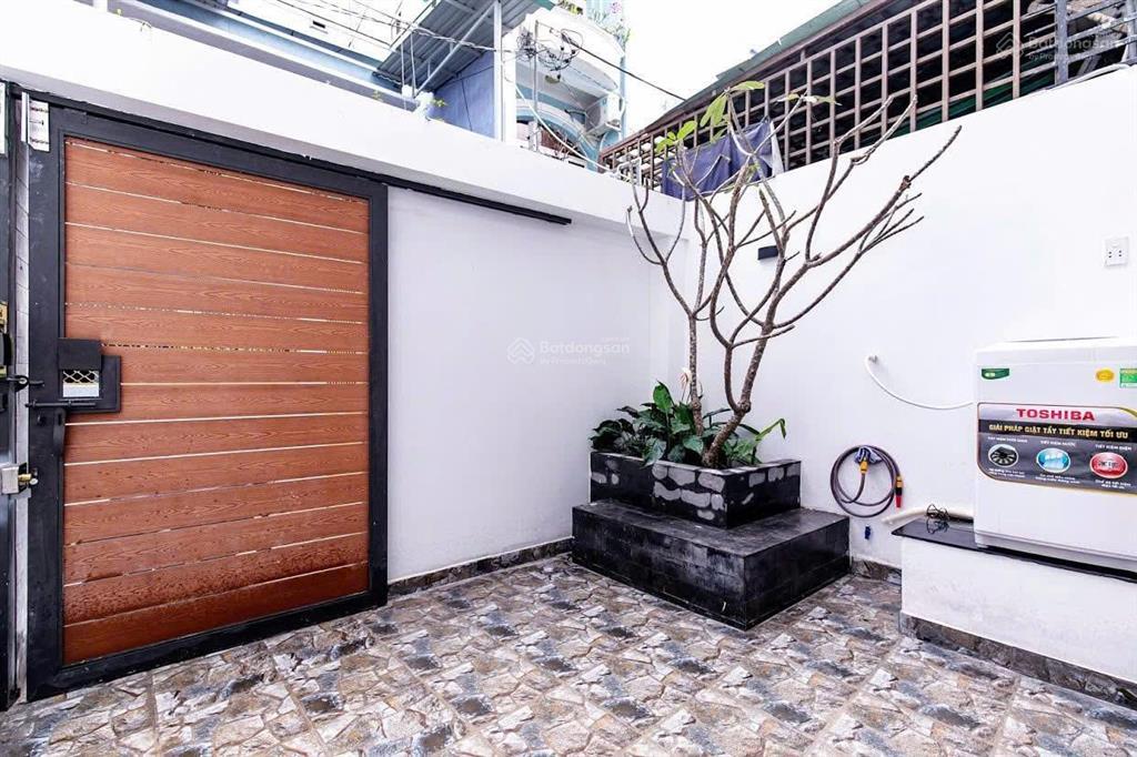 Bán nhà nhà chdv  nguyễn thượng hiền  phú nhuận  97m2 5 tầng