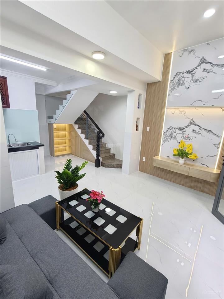 Bán nhà 318/phan văn trị, p11, bình thạnh  2 lầu 4pn