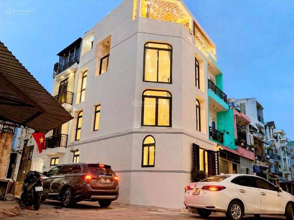 Chủ gộp lắm rồi  cần lắm bình oxy căn góc  4 tầng  xe tải thông