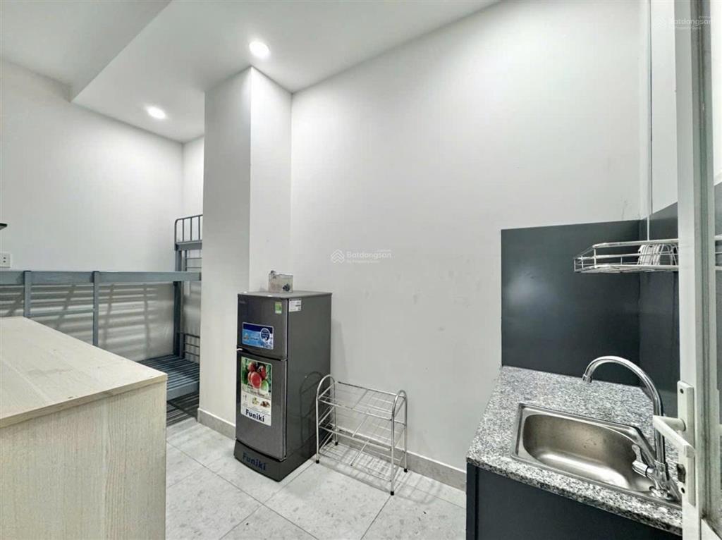 Dt to ngang lớn hxh cách 1 căn ra mặt tiền sát sân bay dòng tiền 40tr/tháng