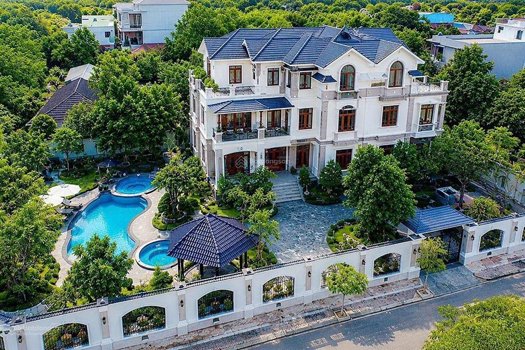 Siêu phẩm biệt thự sân vườn full thổ cư  p. đông hưng thuận  quận 12