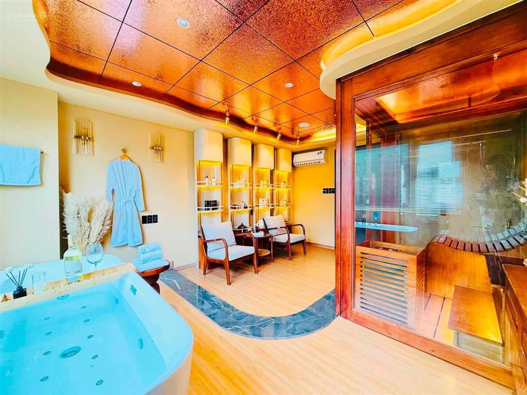 Siêu phẩm luxury nhà phố có thang máy đường xe hơi 6m ngay công viên làng hoa gò vấp