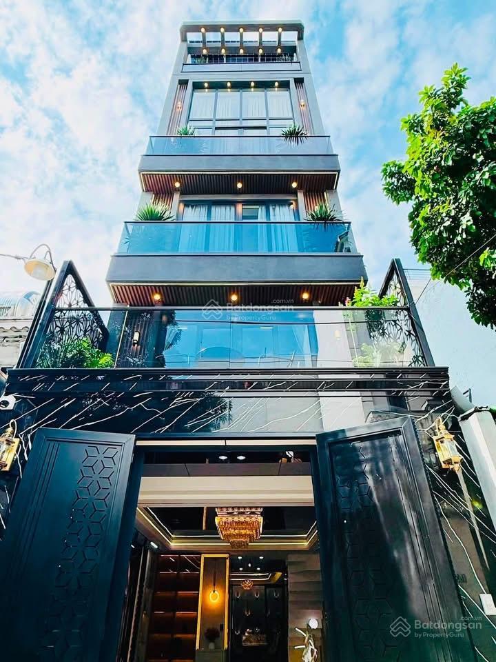 Siêu phẩm luxury nhà phố có thang máy đường xe hơi 6m ngay công viên làng hoa gò vấp