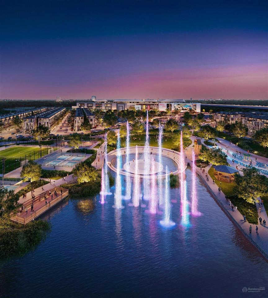4.8 tỷ  82.5m2  4 tầng  đối diện công viên  cạnh hồ bơi 3.300m2  liền kề strip mall