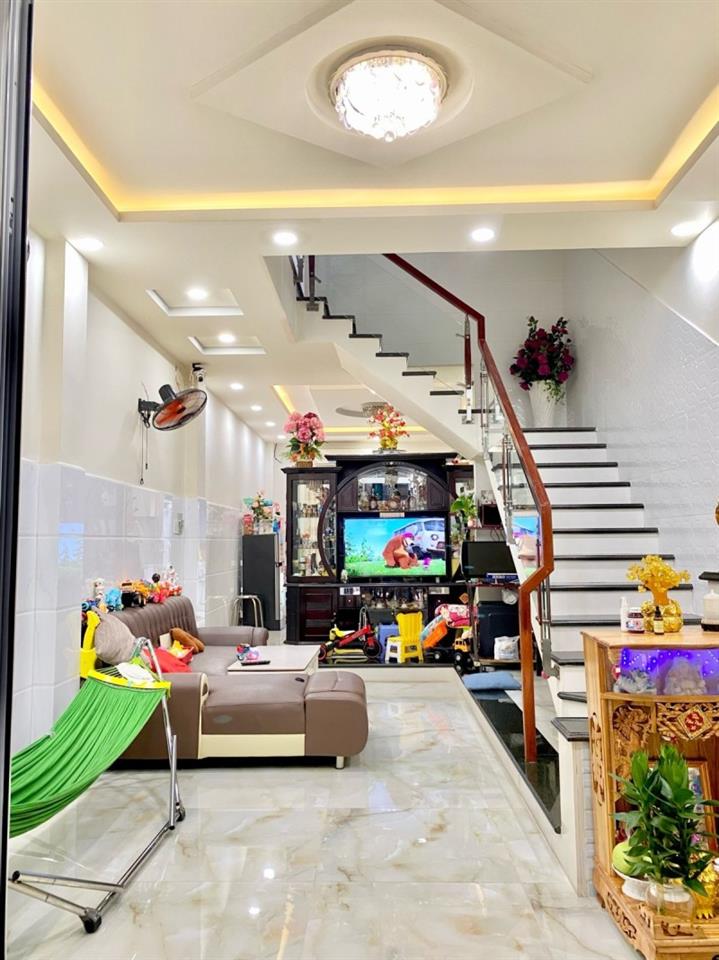 Bán nhà mặt phố đường  Đại Lộ 3, Phước Bình, Q9, Thủ Đức, TP HCM. DT  82m2, 3 tầng, giá