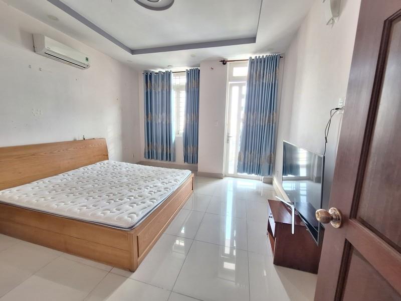 Bán nhà mặt phố 3 tầng, đường số 38, Hiệp Bình Chánh, Thủ Đức, TP HCM. DT - 70m2. Giá 